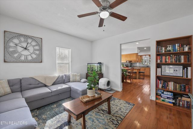 504 Park Ave, Clinton, TN 37716