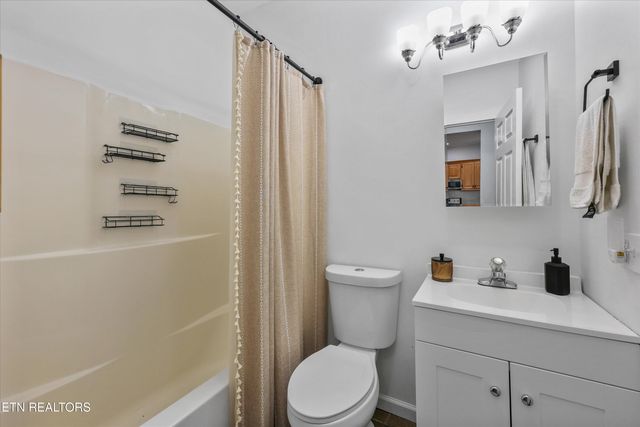 504 Park Ave, Clinton, TN 37716