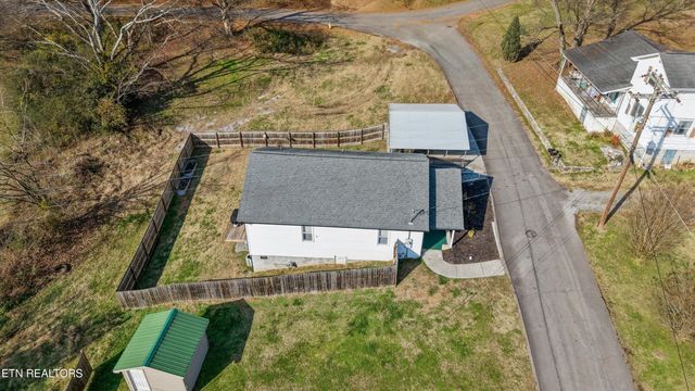 504 Park Ave, Clinton, TN 37716