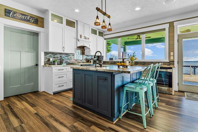 151 Key Largo Loop, Point Blank, TX 77364