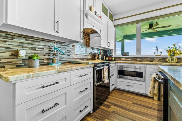 151 Key Largo Loop, Point Blank, TX 77364