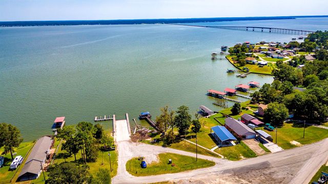 151 Key Largo Loop, Point Blank, TX 77364