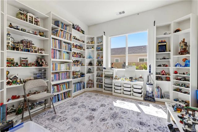 28346 Old Springs, Castaic, CA 91384