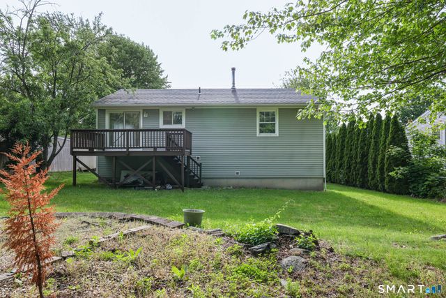 49 Tudor Lane, Naugatuck, CT 06770