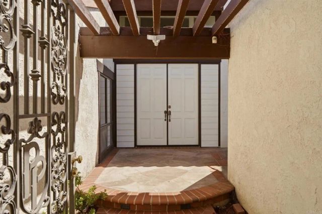 27066 La Paja Lane, Mission Viejo, CA 92691