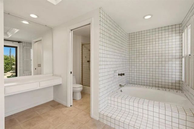 27066 La Paja Lane, Mission Viejo, CA 92691