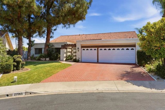 27066 La Paja Lane, Mission Viejo, CA 92691