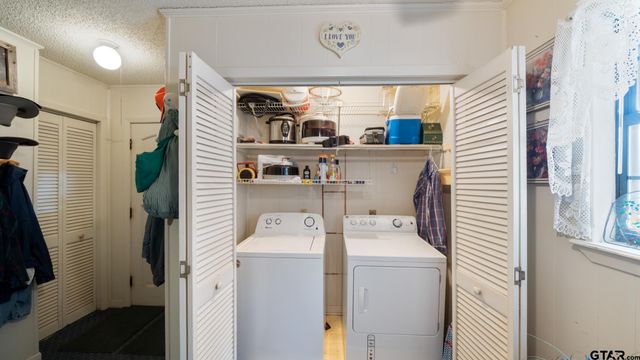 460 VZ County Road 2402, Canton, TX 75103