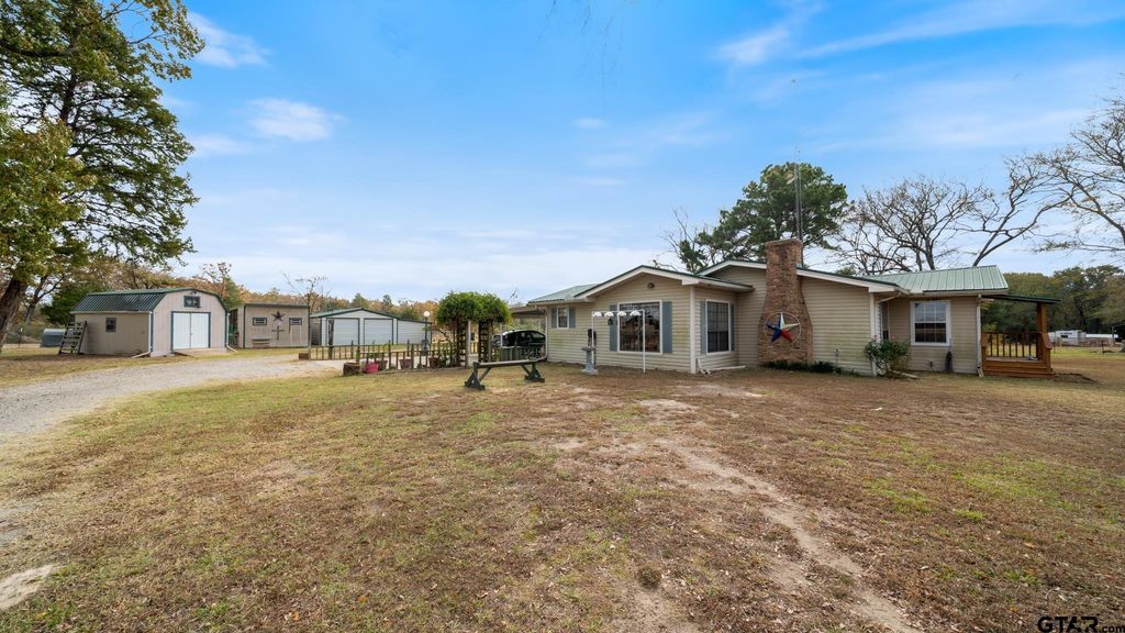 460 VZ County Road 2402, Canton, TX 75103