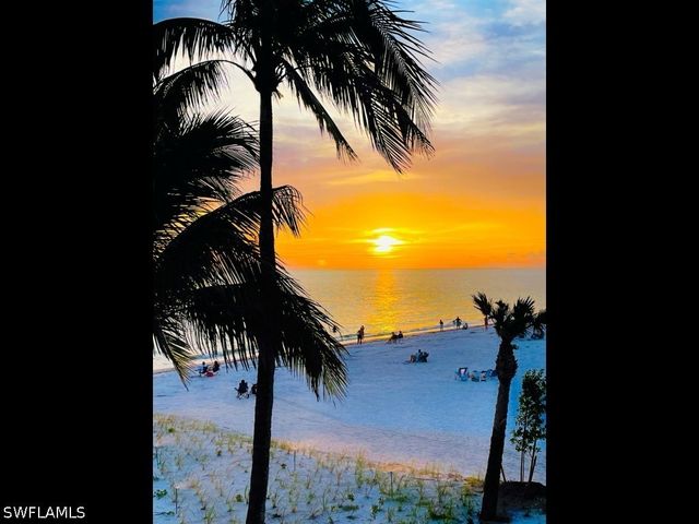 28511 Calabria CT 202, Naples, FL 34110