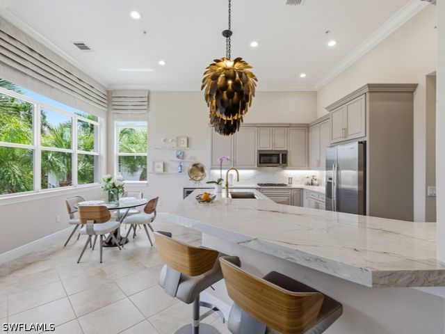 28511 Calabria CT 202, Naples, FL 34110