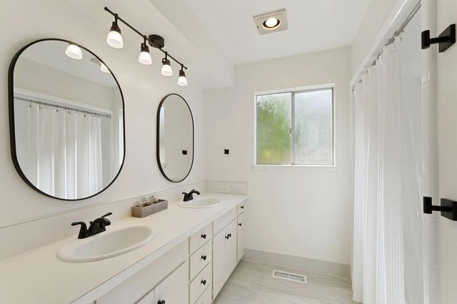 530 Willow Glen Dr, Lodi, CA 95240
