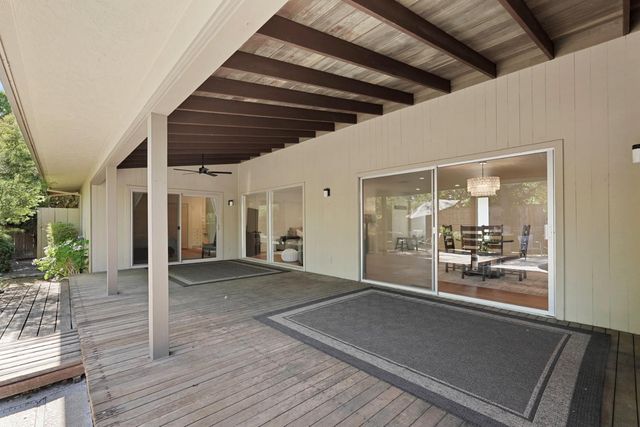 530 Willow Glen Dr, Lodi, CA 95240