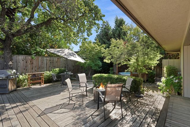 530 Willow Glen Dr, Lodi, CA 95240