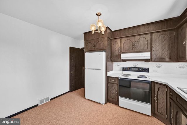 3560 SWIFTWATER LN, Brookhaven, PA 19015