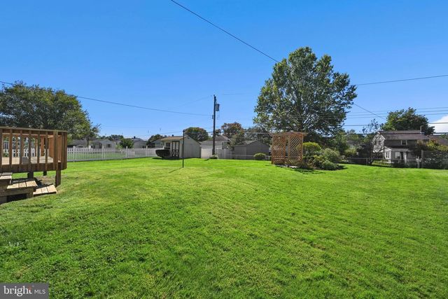 3560 SWIFTWATER LN, Brookhaven, PA 19015