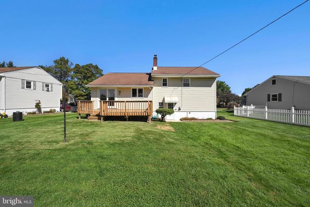 3560 SWIFTWATER LN, Brookhaven, PA 19015