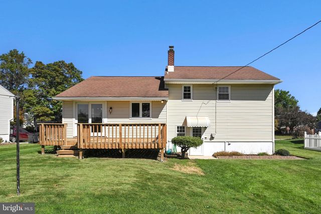 3560 SWIFTWATER LN, Brookhaven, PA 19015