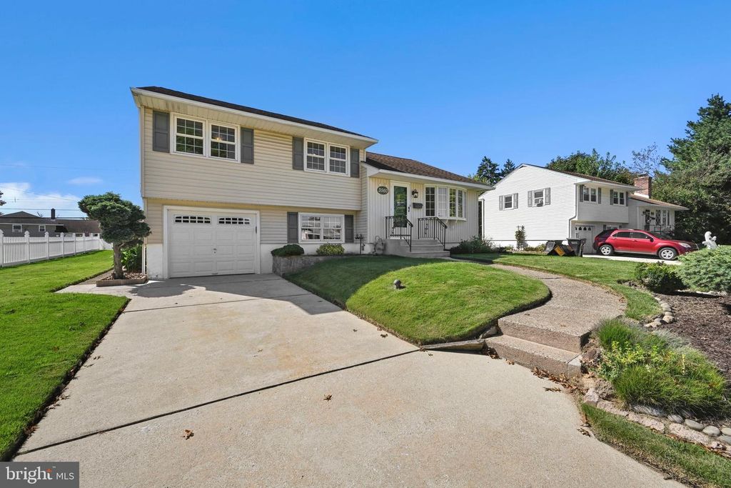 3560 SWIFTWATER LN, BROOKHAVEN, PA 19015 — photo 4