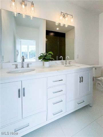 1367 W 74th Street, Cleveland, OH 44102