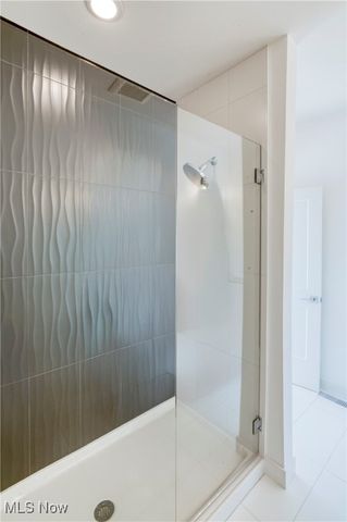 1367 W 74th Street, Cleveland, OH 44102