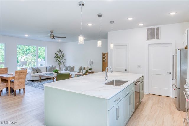 1367 W 74th Street, Cleveland, OH 44102