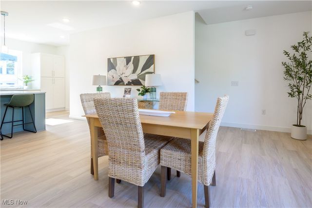 1367 W 74th Street, Cleveland, OH 44102