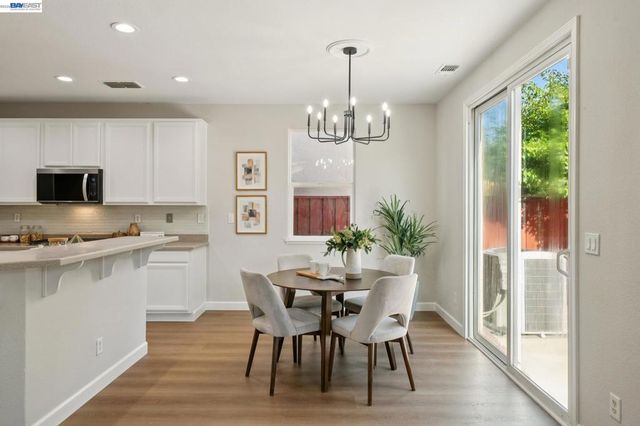 300 American Farms Ave, Lathrop, CA 95330