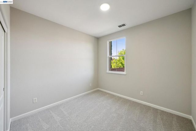 300 American Farms Ave, Lathrop, CA 95330