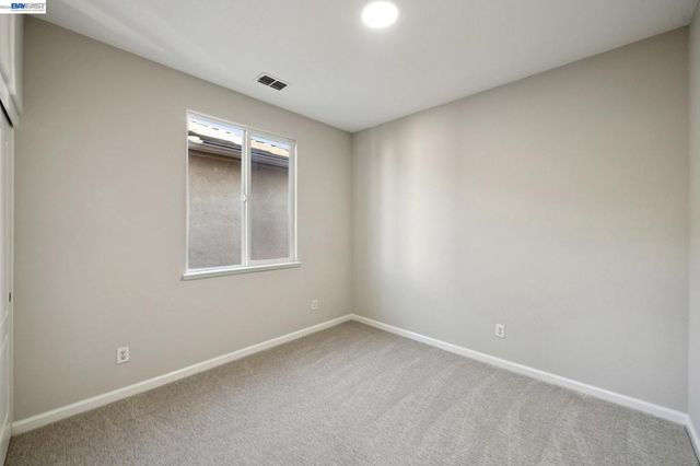 300 American Farms Ave, Lathrop, CA 95330