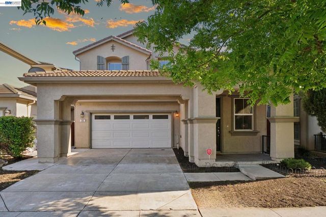 300 American Farms Ave, Lathrop, CA 95330
