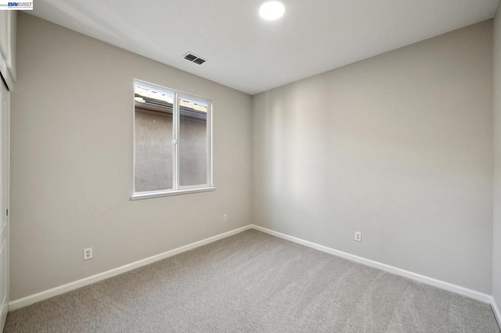 Image 41 of property listing at 300 American Farms Ave, Lathrop, CA 95330