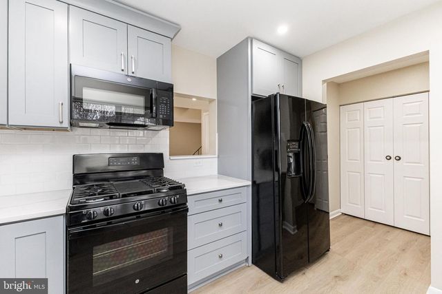 4206 GUNSTON CT, Woodbridge, VA 22193