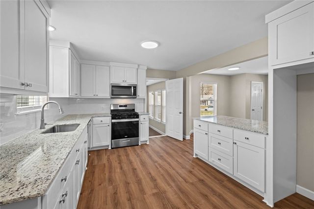 718 Maple Drive, Springdale, AR 72764