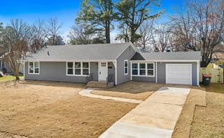 718 Maple Drive, Springdale, AR 72764