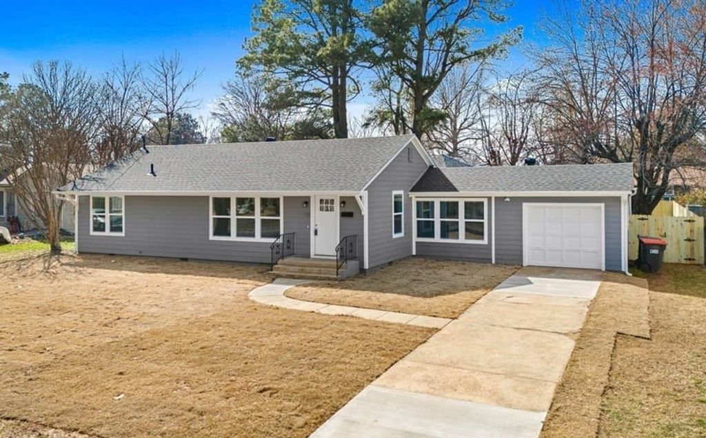 718 Maple Drive, Springdale, AR 72764