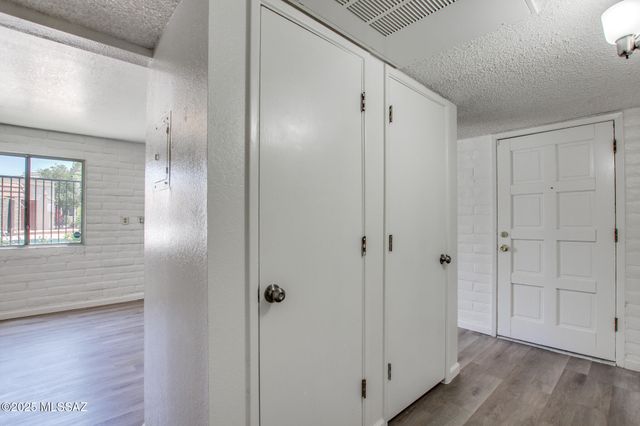 8450 E Old Spanish Trl Apt 157, Tucson, AZ 85710