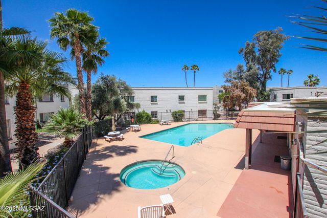 8450 E Old Spanish Trl Apt 157, Tucson, AZ 85710