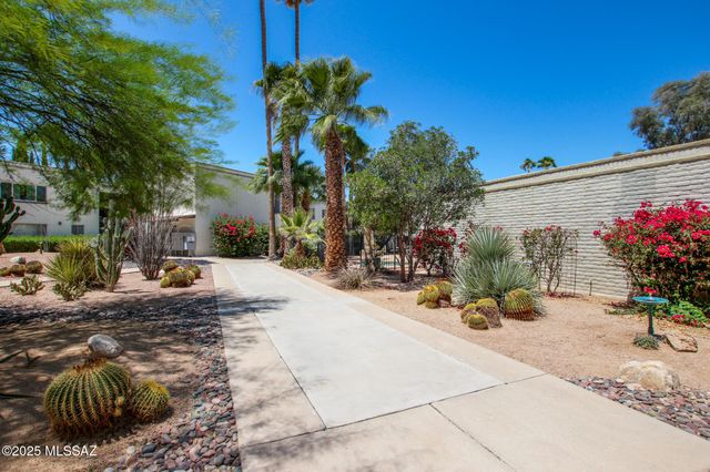 8450 E Old Spanish Trl Apt 157, Tucson, AZ 85710