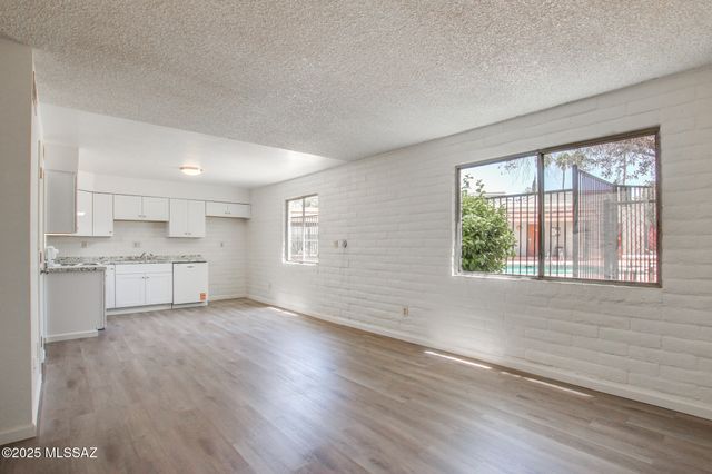 8450 E Old Spanish Trl Apt 157, Tucson, AZ 85710