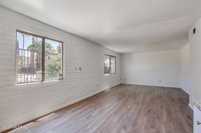 8450 E Old Spanish Trl Apt 157, Tucson, AZ 85710