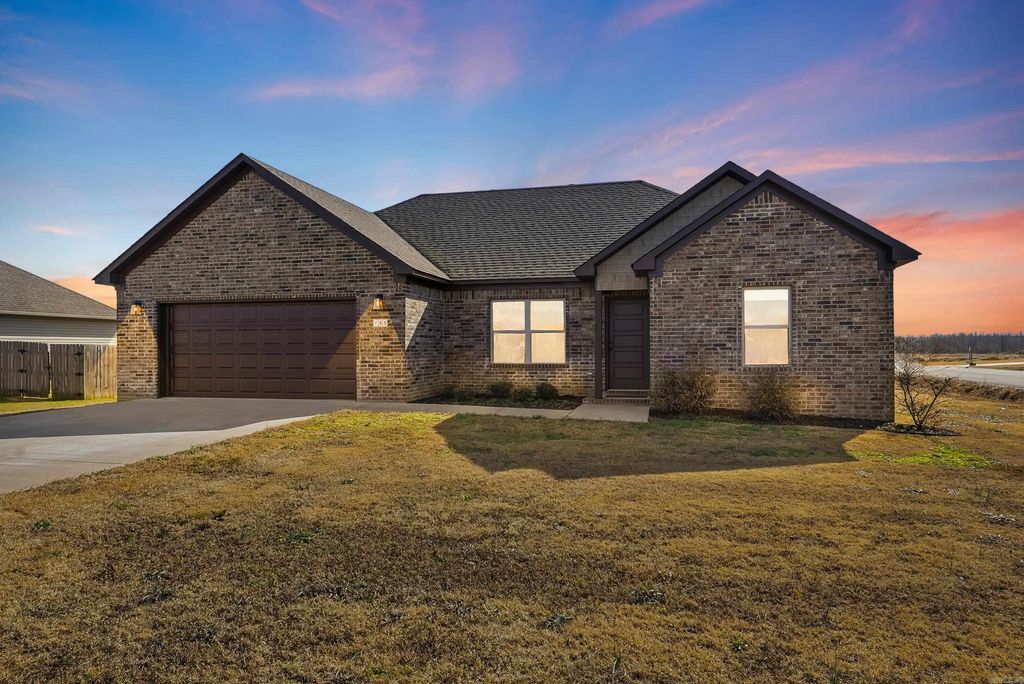 155 Lloyd Henderson Road, Beebe, AR 72012