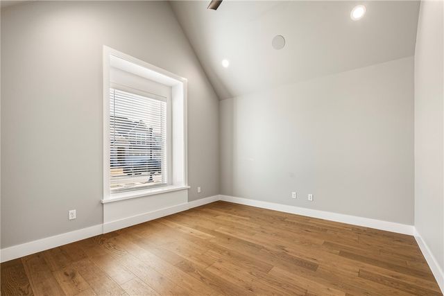 3600 SW Aurora Lane, Bentonville, AR 72713