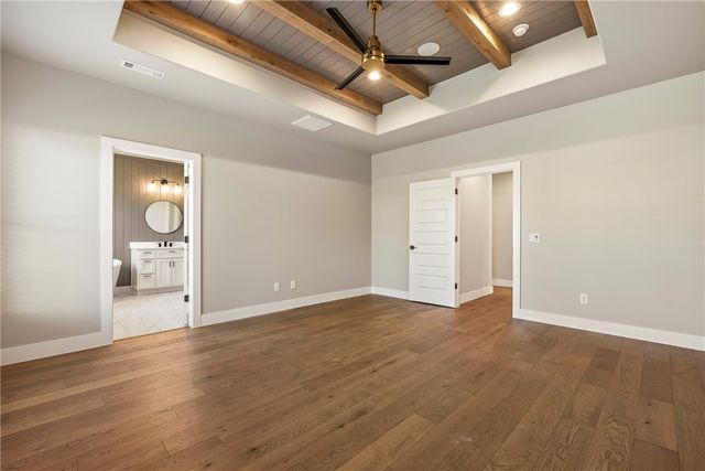 3600 SW Aurora Lane, Bentonville, AR 72713