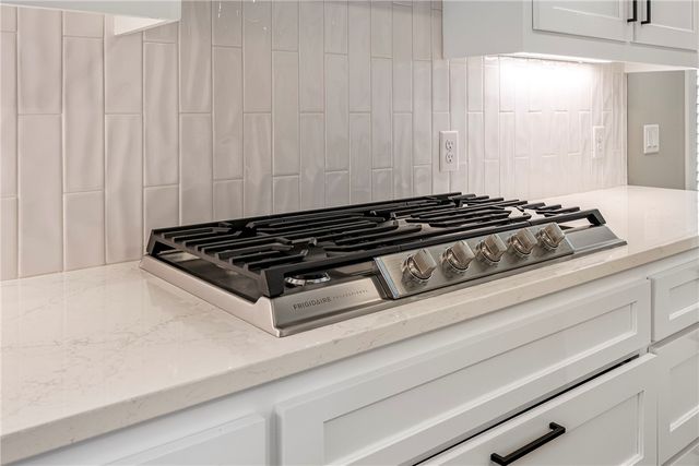 3600 SW Aurora Lane, Bentonville, AR 72713