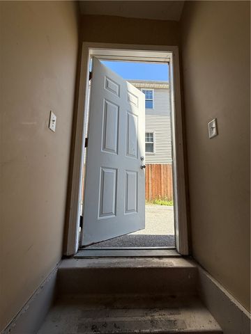 95 Dixon Street 2, Providence, RI 02907