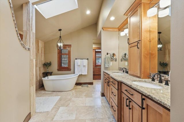 4806 S St. Andrews Ln, Spokane, WA 99223