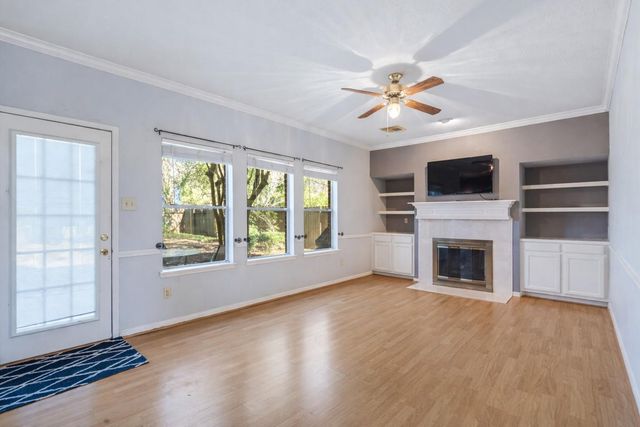 2630 Lakeway Drive, Seabrook, TX 77586