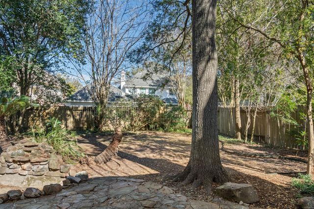 2630 Lakeway Drive, Seabrook, TX 77586