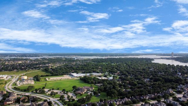 2630 Lakeway Drive, Seabrook, TX 77586